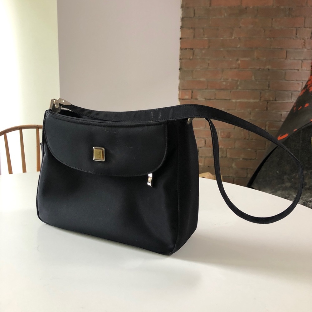 Vintage 90s bag